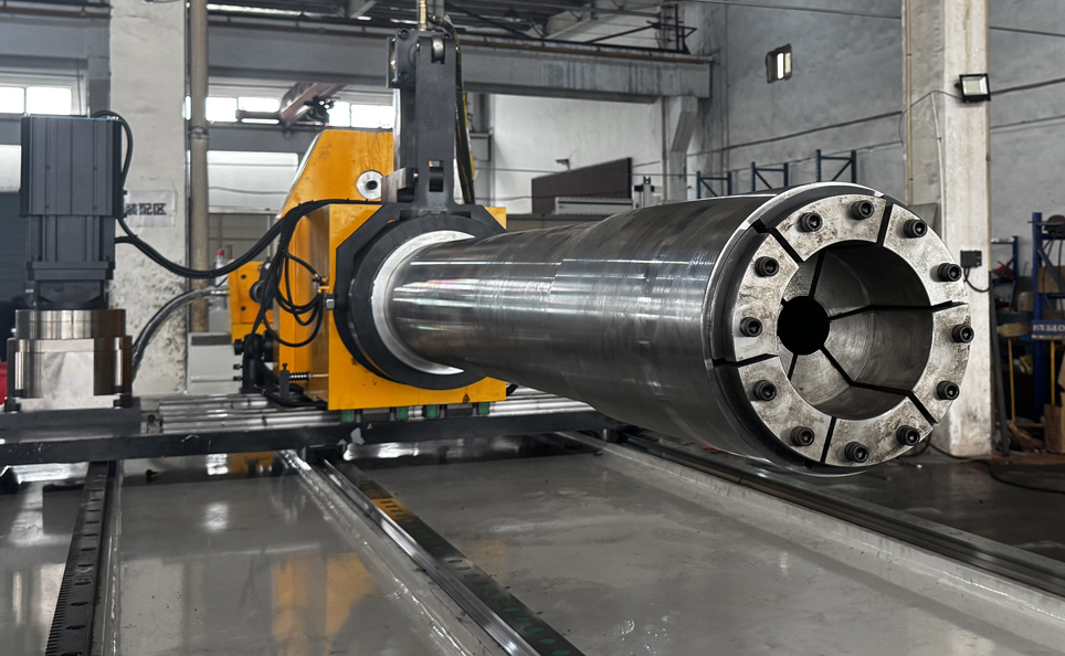 W pełni automatyczna giętarka do rur CNC serii L ze sterowaniem serwohydraulicznym