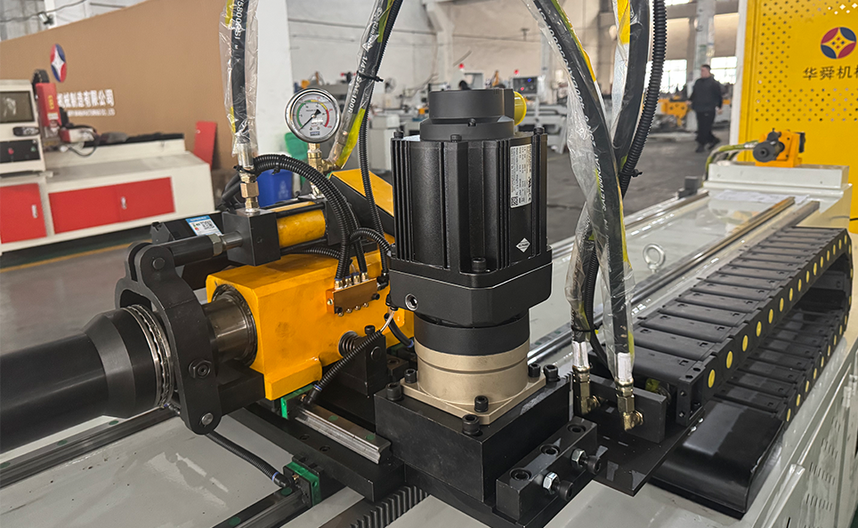 W pełni automatyczna giętarka do rur CNC serii S z opcjonalną funkcją symulacji