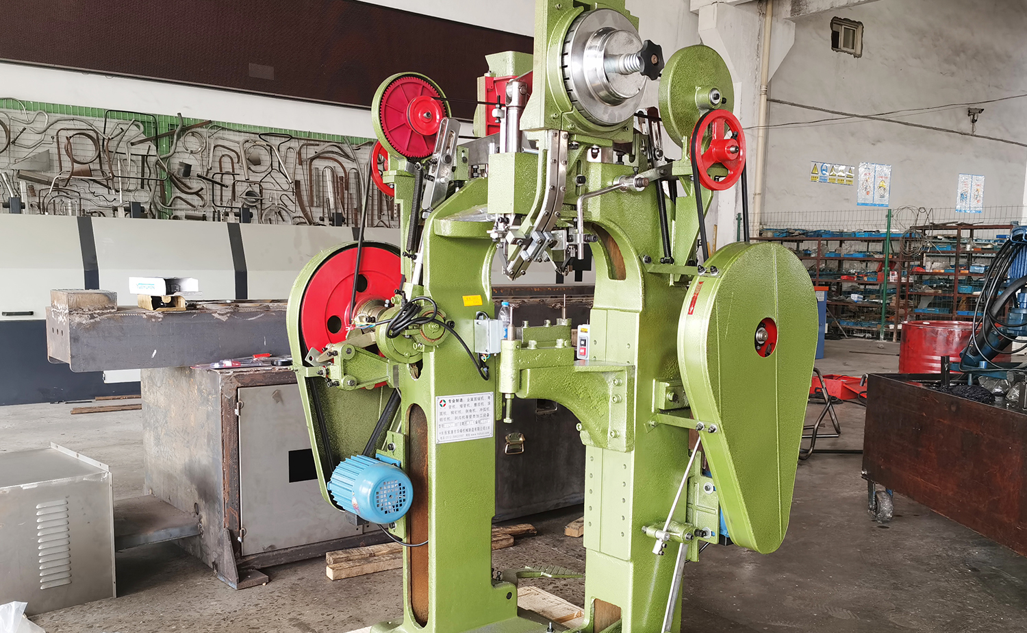 Automatyczna nitownica udarowa SX-60